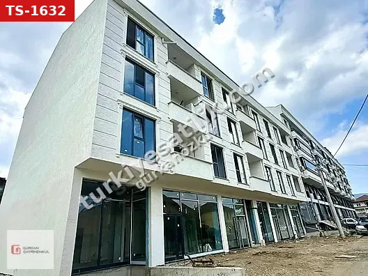 GÜRKAN GAYRİMENKUL PAZAR YERİ YAKINI SIFIR 1+1 DAİRE