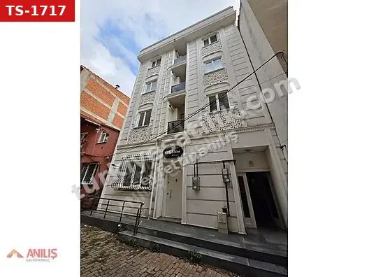 İzmit Merkezde Kiralık 1+1 Daire