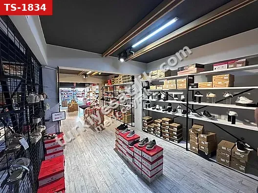 MERİÇ ÇAYRAK'TAN ÇARŞI MERKEZİNDE 140 M2 SATILIK KÖŞE DÜKKAN